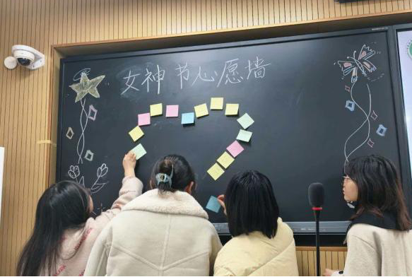 �Ͼ����ֳ�