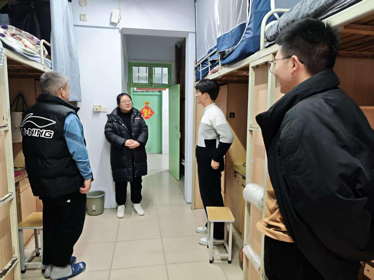 �Ͼ����ֳ�