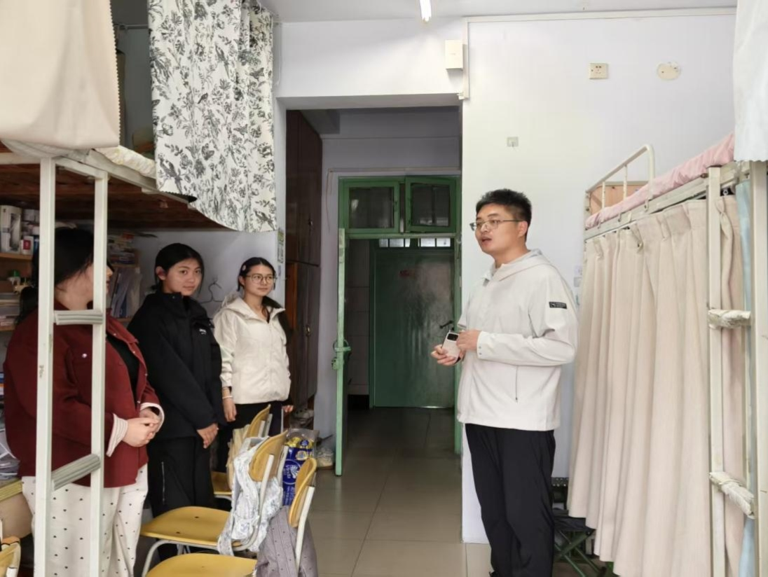 �Ͼ����ֳ�